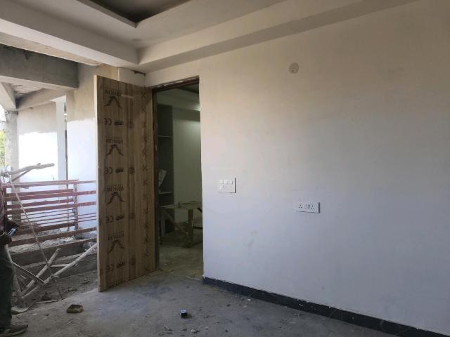 1 BHK Apartment in Noida Extension for resale Greater Noida. The reference number is 19994108