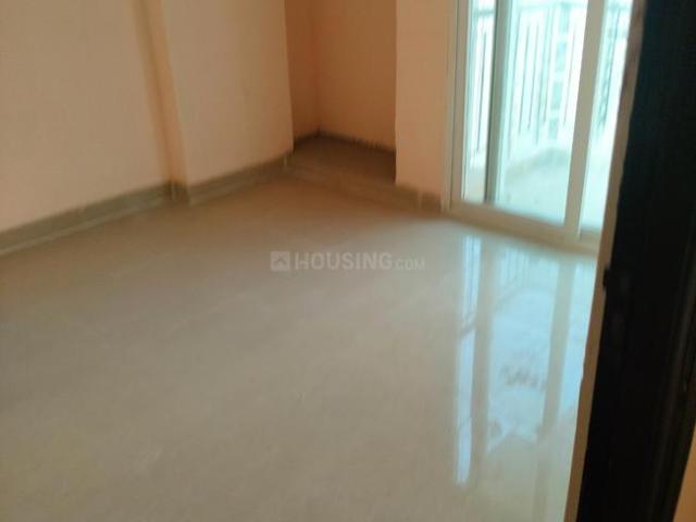 1 BHK Apartment in Noida Extension for resale Greater Noida. The reference number is 19905691