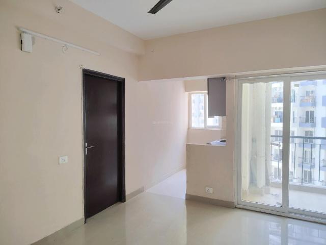 1 BHK Apartment in Noida Extension for resale Greater Noida. The reference number is 20259670