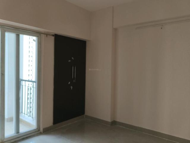 1 BHK Apartment in Noida Extension for resale Greater Noida. The reference number is 20429446