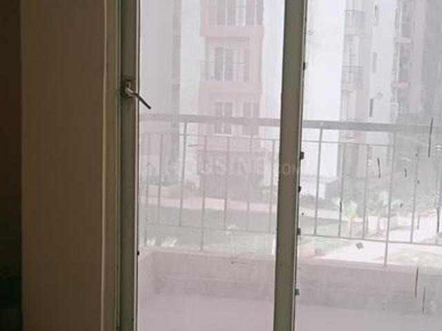 1 BHK Apartment in Noida Extension for resale Greater Noida. The reference number is 20730728
