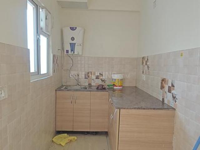 1 BHK Apartment in Noida Extension for resale Greater Noida. The reference number is 20949492