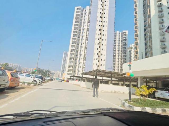 1 BHK Apartment in Noida Extension for resale Greater Noida. The reference number is 20911571