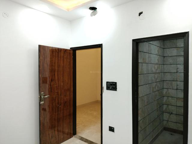 1 BHK Apartment in Nawada for resale New Delhi. The reference number is 17162404
