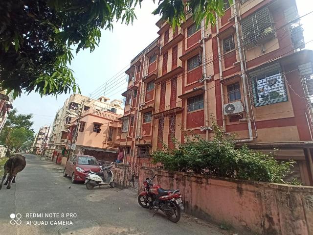 1 BHK Apartment in Nayabad for resale Kolkata. The reference number is 19788931