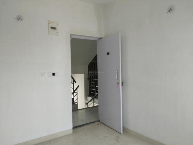 1 BHK Apartment in New Town for resale Kolkata. The reference number is 12024582