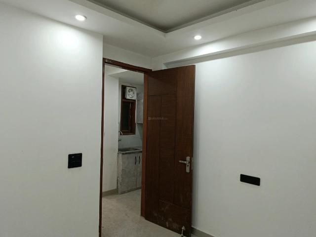 1 BHK Apartment in Neb Sarai for rent New Delhi. The reference number is 18110655