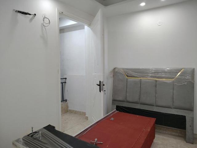 1 BHK Apartment in Neb Sarai for rent New Delhi. The reference number is 18969463