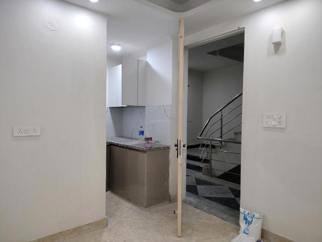 1 BHK Apartment in Neb Sarai for resale New Delhi. The reference number is 20177812