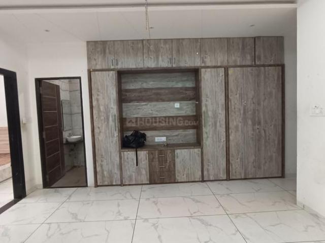 1 BHK Apartment in Nipania for rent Indore. The reference number is 20478451