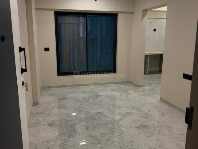 1 BHK Apartment in Santacruz East for resale Mumbai. The reference number is 20828896