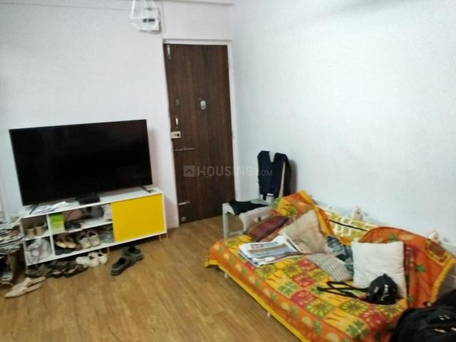 1 BHK Apartment in Santacruz West for resale Mumbai. The reference number is 8393925