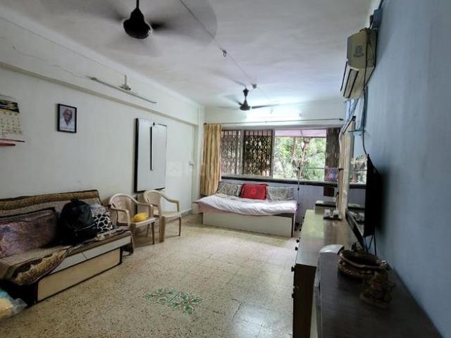 1 BHK Apartment in Santacruz West for resale Mumbai. The reference number is 9824804