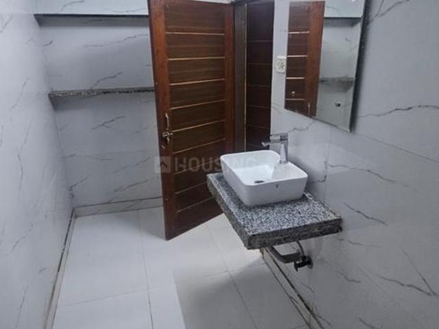 1 BHK Apartment in Sarita Vihar for rent New Delhi. The reference number is 20646137
