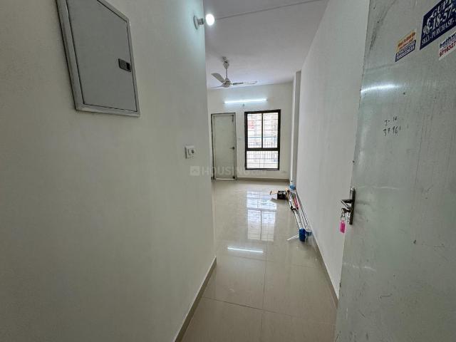 1 BHK Apartment in Sector 14 Dwarka for rent New Delhi. The reference number is 19778610