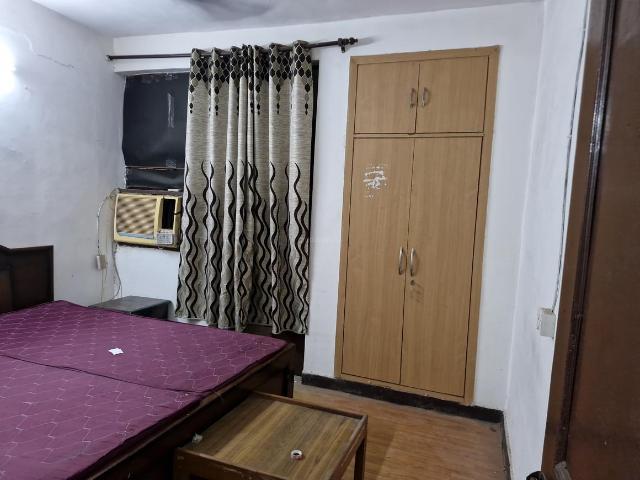1 BHK Apartment in Sector 14 Dwarka for rent New Delhi. The reference number is 20196836