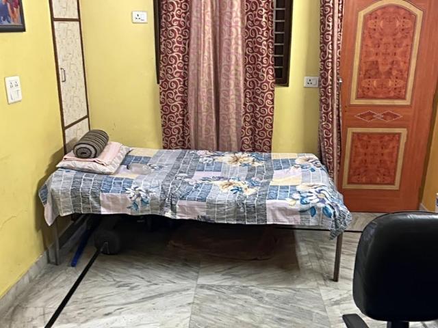 1 BHK Apartment in Sector 14 Dwarka for resale New Delhi. The reference number is 16825421