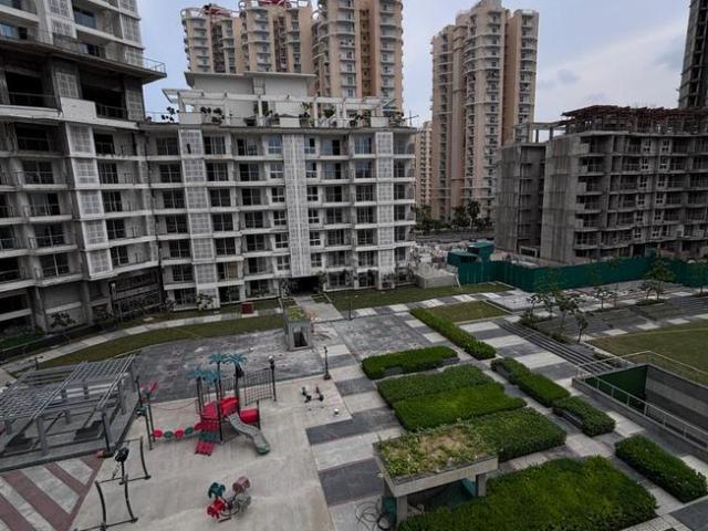 1 BHK Apartment in Sector 150 for rent Noida. The reference number is 20899542
