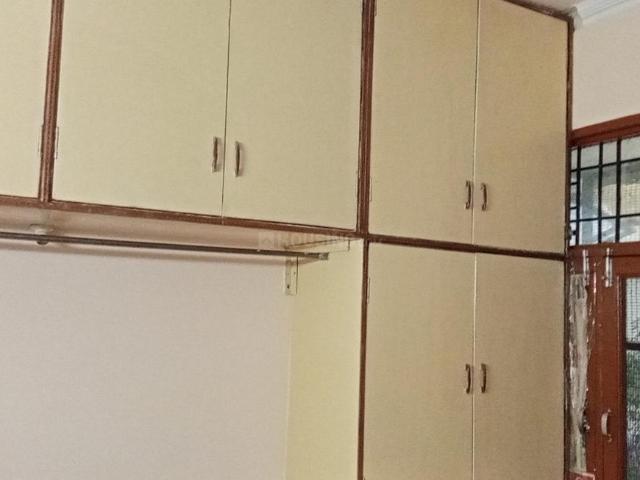 1 BHK Apartment in Sector 15 for rent Gurgaon. The reference number is 19442731