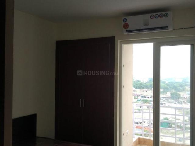 1 BHK Apartment in Sector 168 for rent Noida. The reference number is 14181594