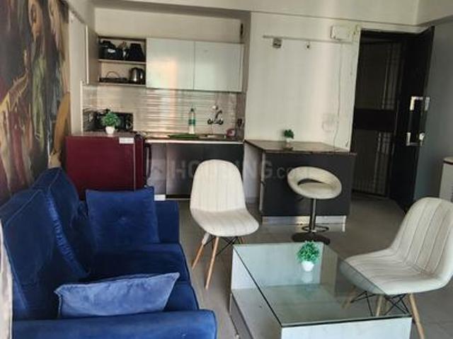 1 BHK Apartment in Sector 168 for rent Noida. The reference number is 19959139