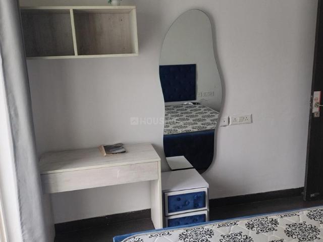 1 BHK Apartment in Sector 168 for rent Noida. The reference number is 19925654