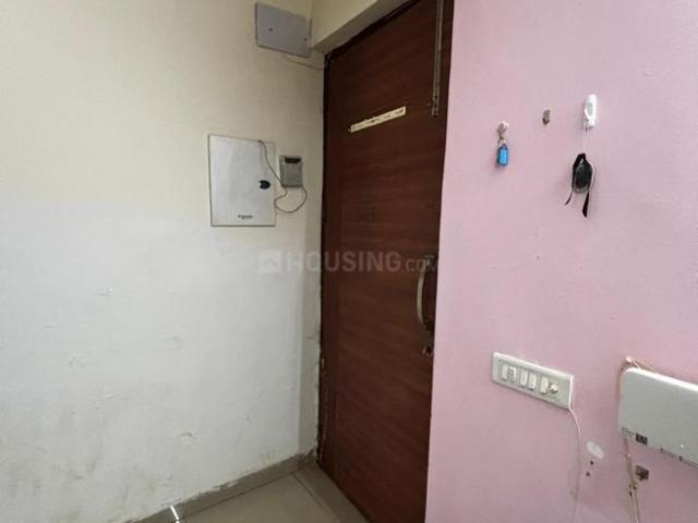 1 BHK Apartment in Sector 168 for rent Noida. The reference number is 20057540