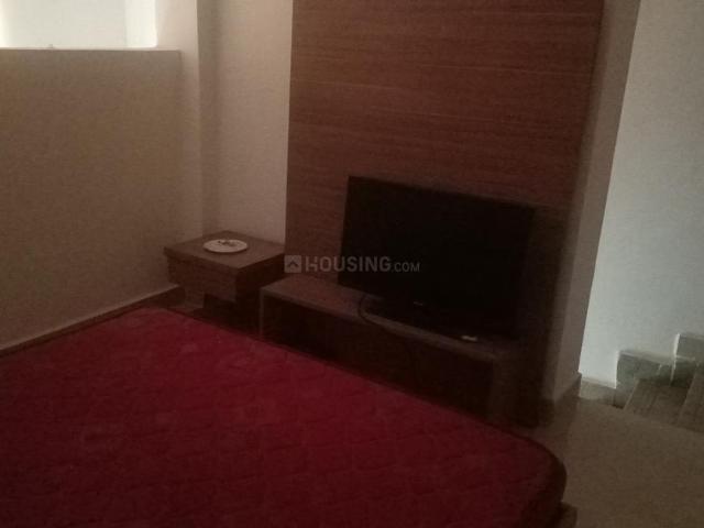 1 BHK Apartment in Sector 168 for rent Noida. The reference number is 20169643