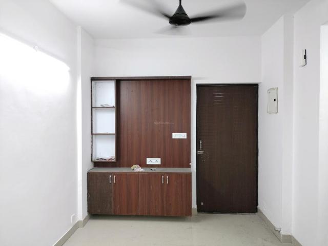 1 BHK Apartment in Sector 19 Dwarka for rent New Delhi. The reference number is 20476341