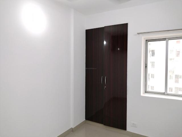 1 BHK Apartment in Sector 19 Dwarka for rent New Delhi. The reference number is 20476364