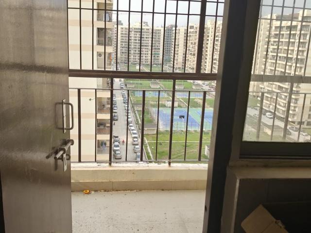 1 BHK Apartment in Sector 19 Dwarka for rent New Delhi. The reference number is 20987004