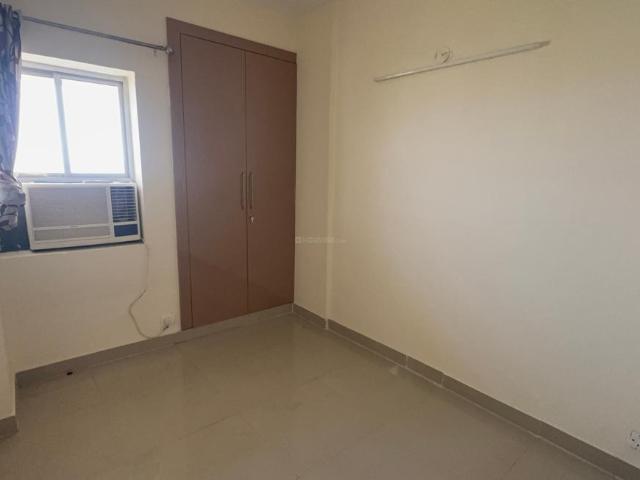 1 BHK Apartment in Sector 19 Dwarka for rent New Delhi. The reference number is 20339861