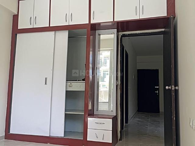 1 BHK Apartment in Sector 103 for resale Gurgaon. The reference number is 17868282