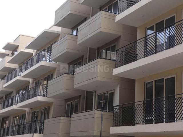 1 BHK Apartment in Sector 103 for resale Gurgaon. The reference number is 19773985