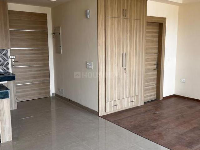 1 BHK Apartment in Sector 131 for rent Noida. The reference number is 20552955