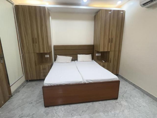 1 BHK Apartment in Sector 27 for rent Gurgaon. The reference number is 20394082