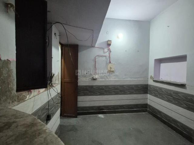 1 BHK Apartment in Sector 22 for rent Noida. The reference number is 20619229