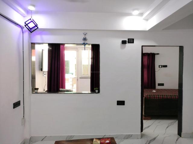 1 BHK Apartment in Sector 23B Dwarka for rent New Delhi. The reference number is 19182703