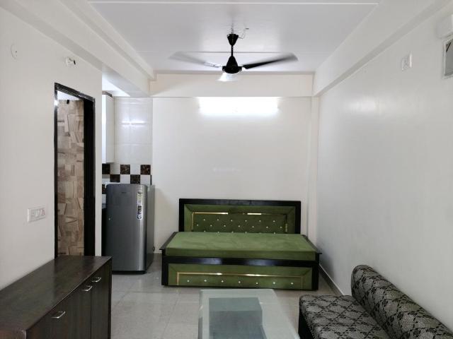 1 BHK Apartment in Sector 23B Dwarka for rent New Delhi. The reference number is 20488364