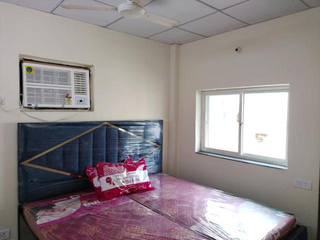 1 BHK Apartment in Sector 23B Dwarka for rent New Delhi. The reference number is 20488428