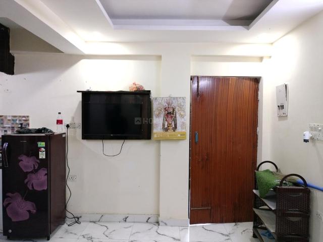 1 BHK Apartment in Sector 23B Dwarka for rent New Delhi. The reference number is 20762990