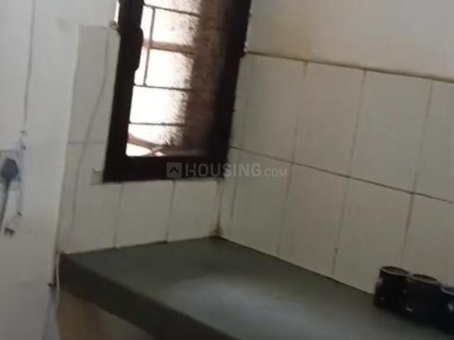1 BHK Apartment in Sector 23B Dwarka for rent New Delhi. The reference number is 20898881