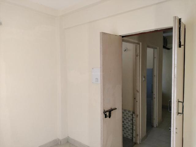 1 BHK Apartment in Sector 23B Dwarka for resale New Delhi. The reference number is 19585271