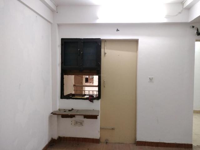 1 BHK Apartment in Sector 23B Dwarka for resale New Delhi. The reference number is 20332365