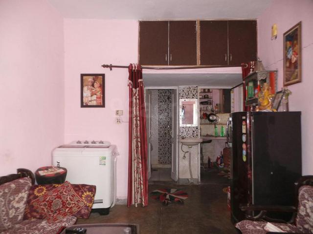 1 BHK Apartment in Sector 2 Rohini for resale New Delhi. The reference number is 6371892