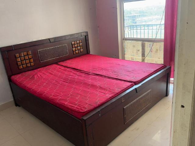 1 BHK Apartment in Sector 35 for resale Sohna. The reference number is 20575575
