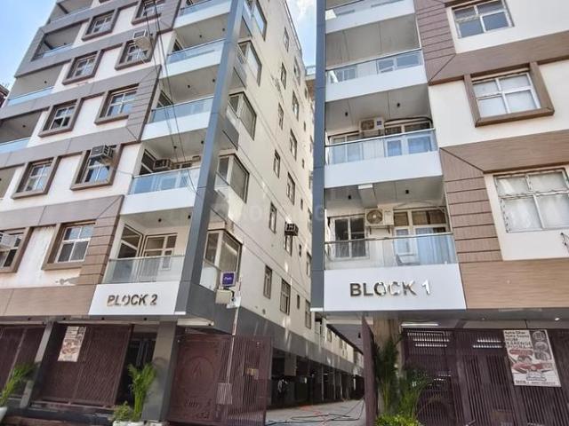 1 BHK Apartment in Sector 45 for resale Noida. The reference number is 20710467