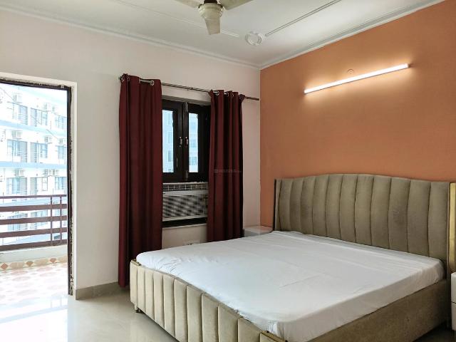 1 BHK Apartment in Sector 48 for rent Gurgaon. The reference number is 17396402