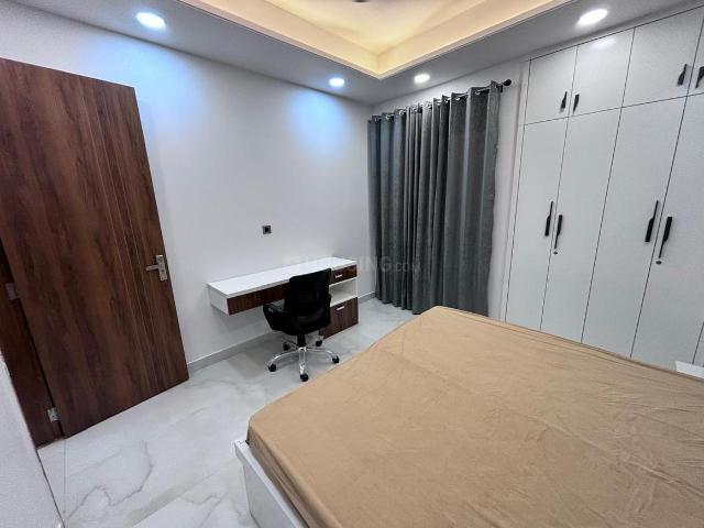 1 BHK Apartment in Sector 43 for rent Gurgaon. The reference number is 20593808
