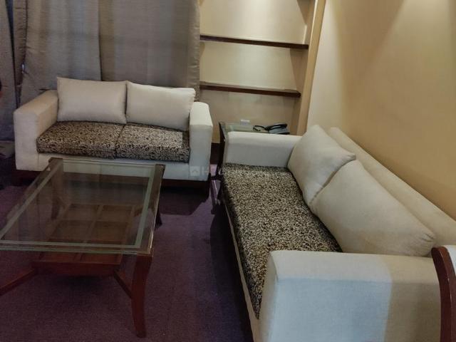 1 BHK Apartment in Sector 43 for rent Gurgaon. The reference number is 20746104